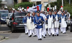 2026-08-16 DGuderley Schützenfest Allerheiligen SO beim Umzug (1)