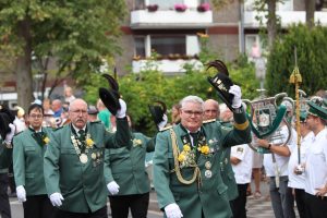 2026-08-16 DGuderley Schützenfest Allerheiligen SO beim Umzug (216)