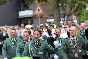 2026-08-16 DGuderley Schützenfest Allerheiligen SO beim Umzug (220)