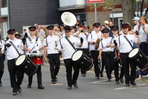 2026-08-16 DGuderley Schützenfest Allerheiligen SO beim Umzug (232)