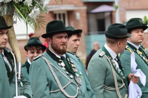 2026-08-16 DGuderley Schützenfest Allerheiligen SO beim Umzug (70)